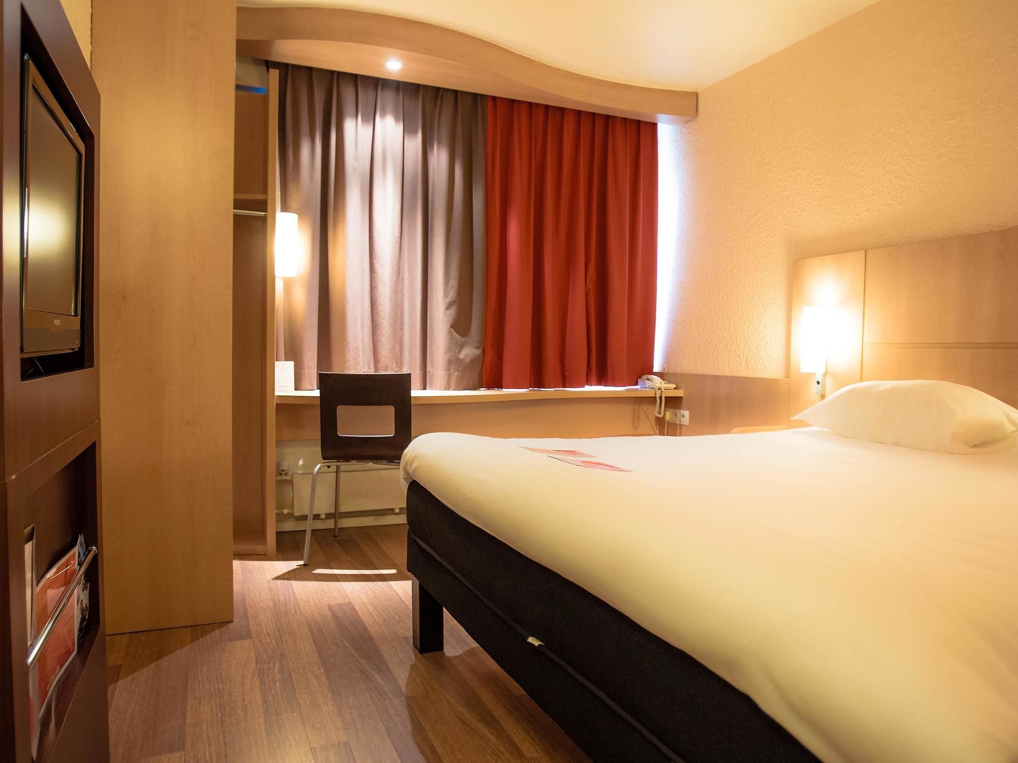 Фото Ibis Dijon Gare