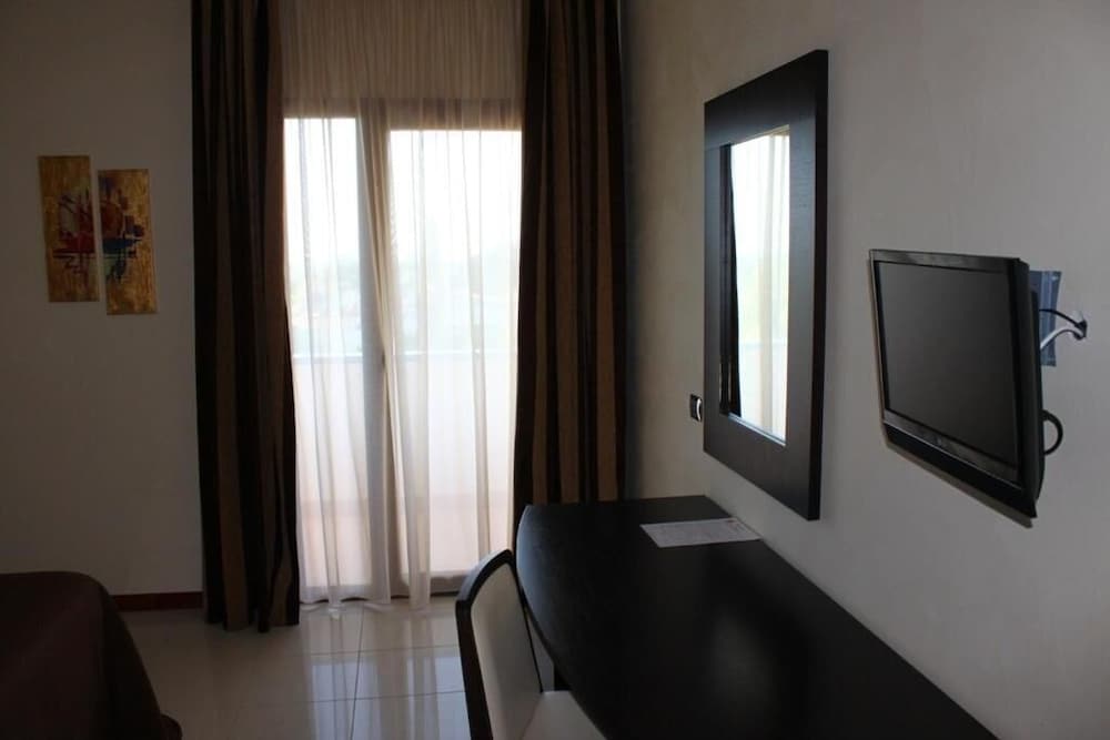 Фото Esperidi Park Hotel