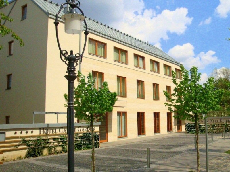 Фото Hotel Castle Garden