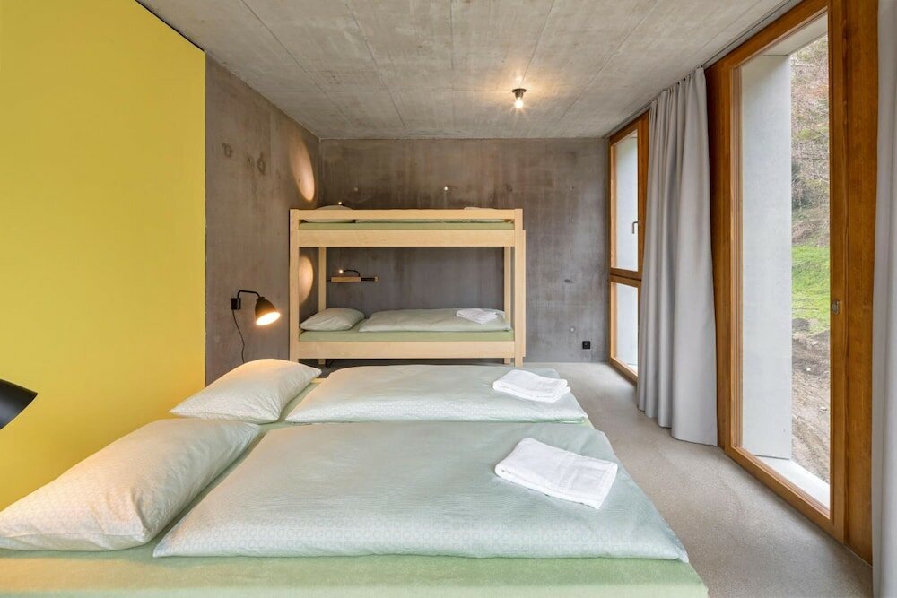 Фото Youth Hostel Bern