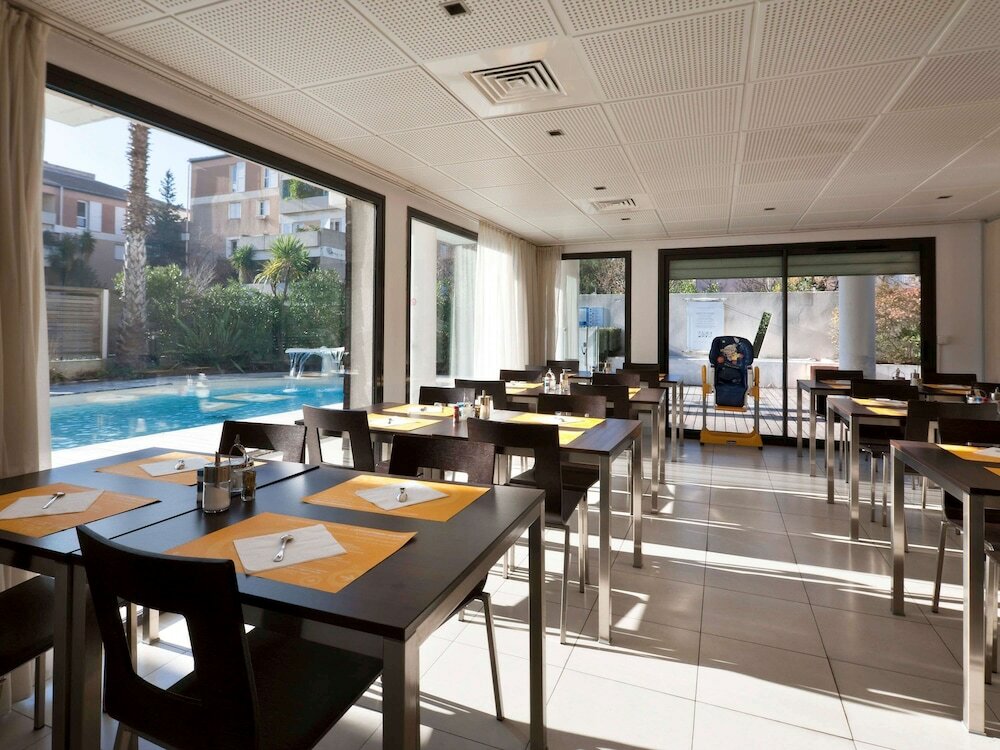 Фото Comfort Aparthotel Marseille Prado