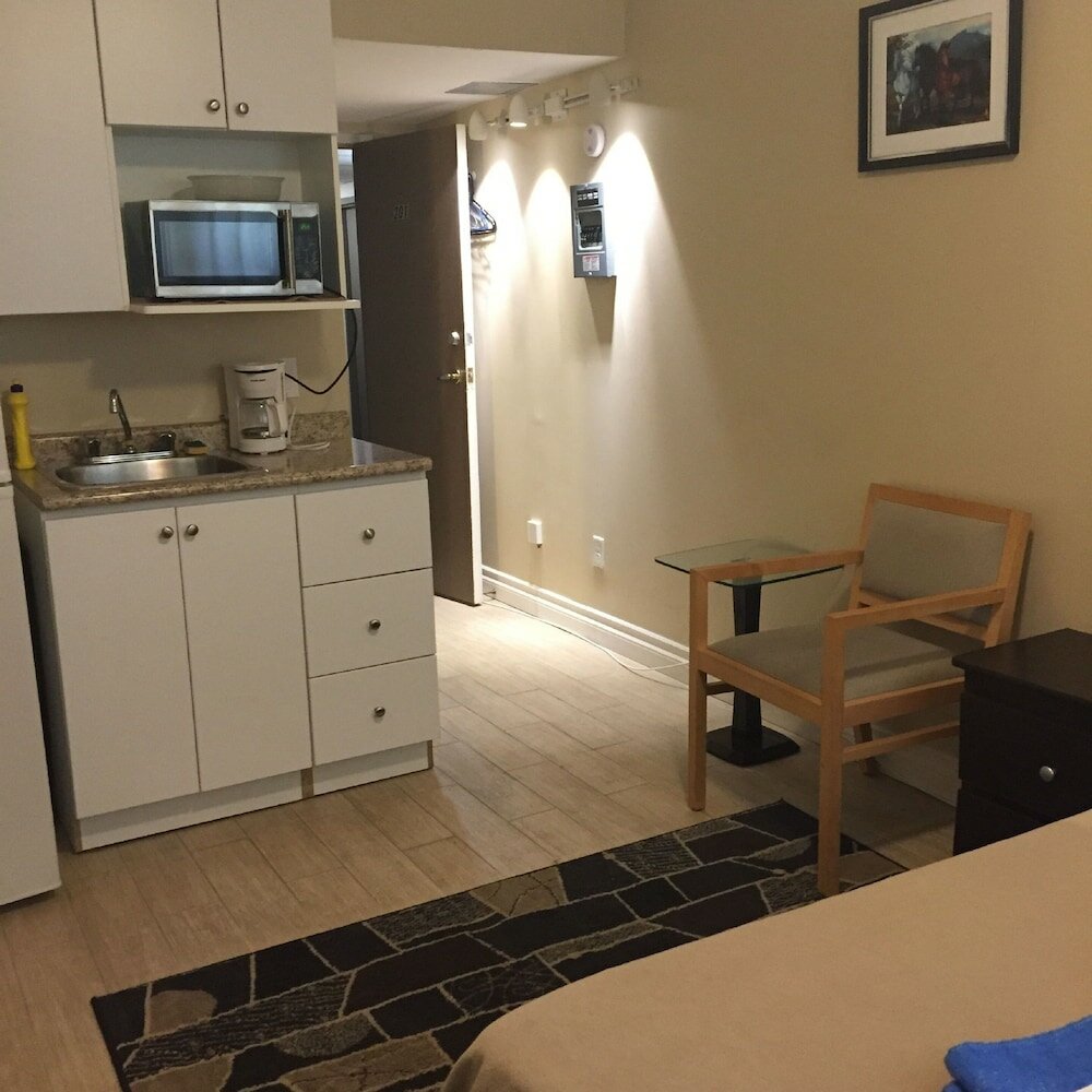 Фото Toronto Furnished Rooms