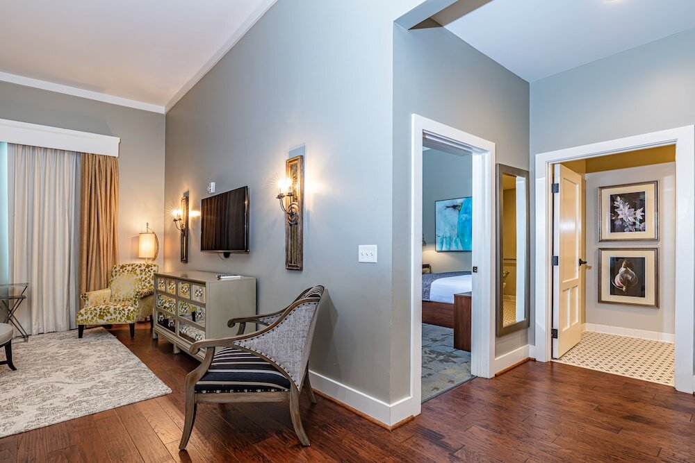 Фото The Inn at the Crossroads