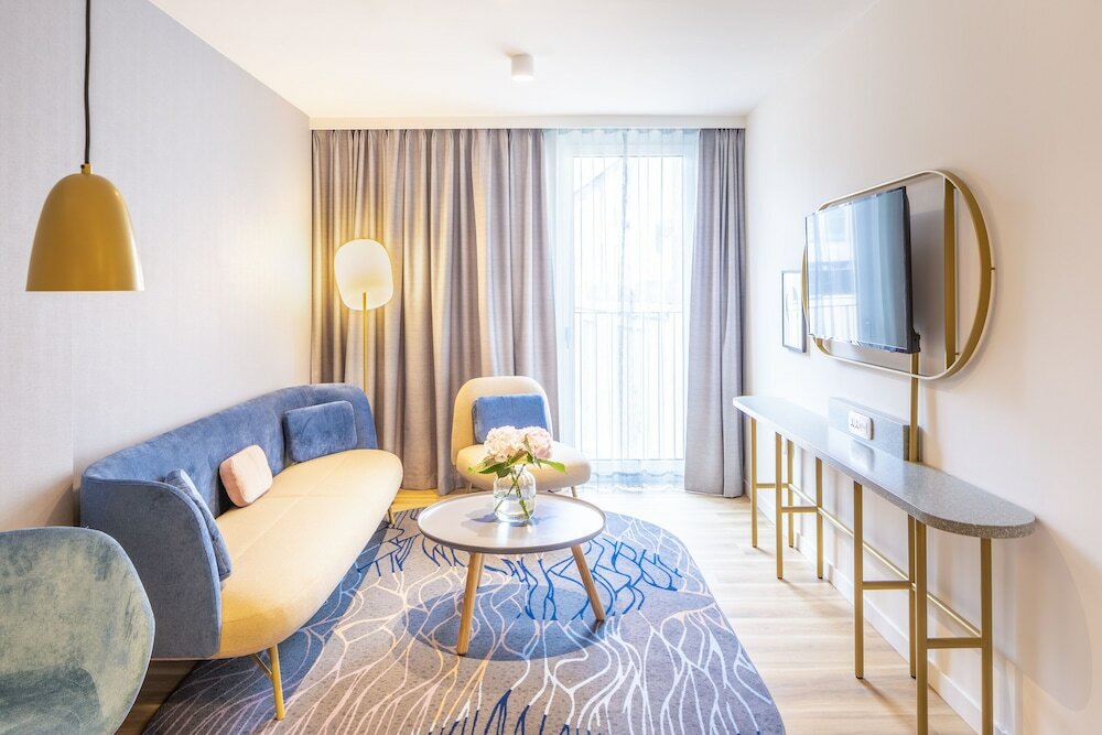 Фото Capri by Fraser Leipzig