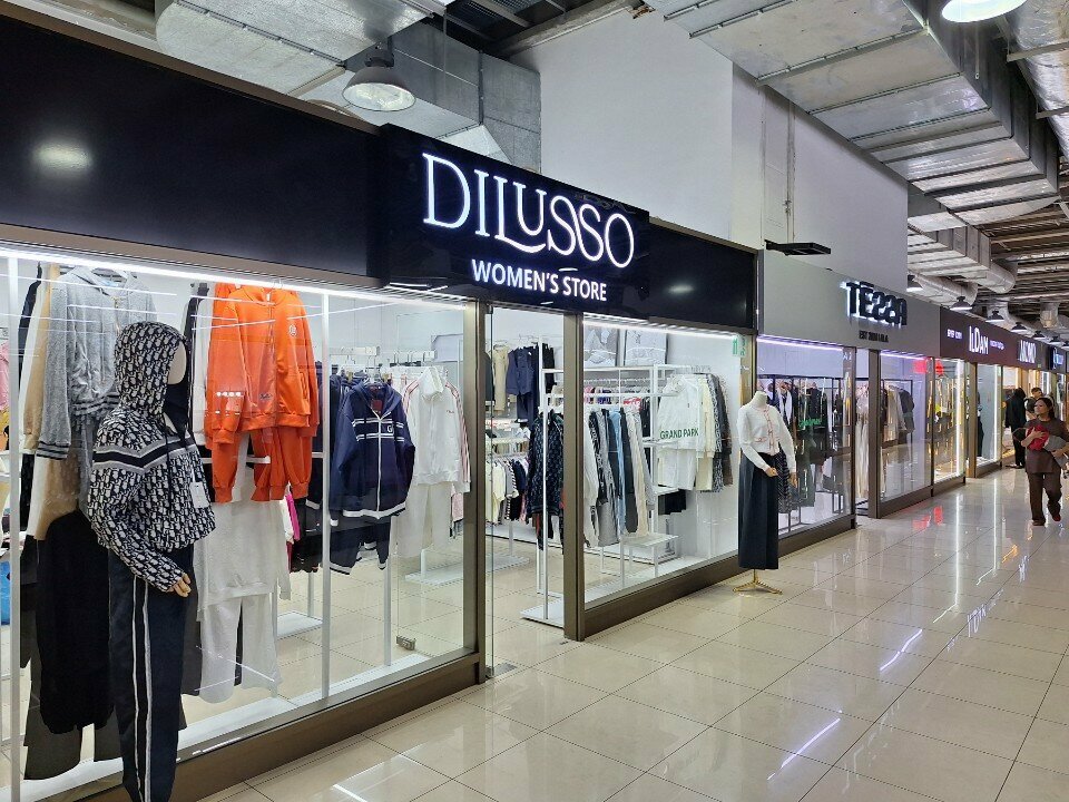 Clothing store Dilusso, Almaty, photo