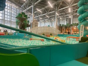 Superland (Oktyabrskiy Avenue, 25А) ، مركز ترفيهي