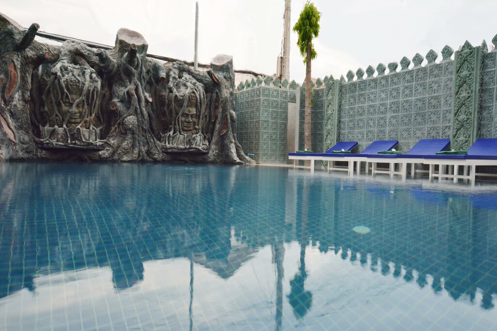 Hotel The Suite by Royal Crown Hotel, Siem Reap, photo