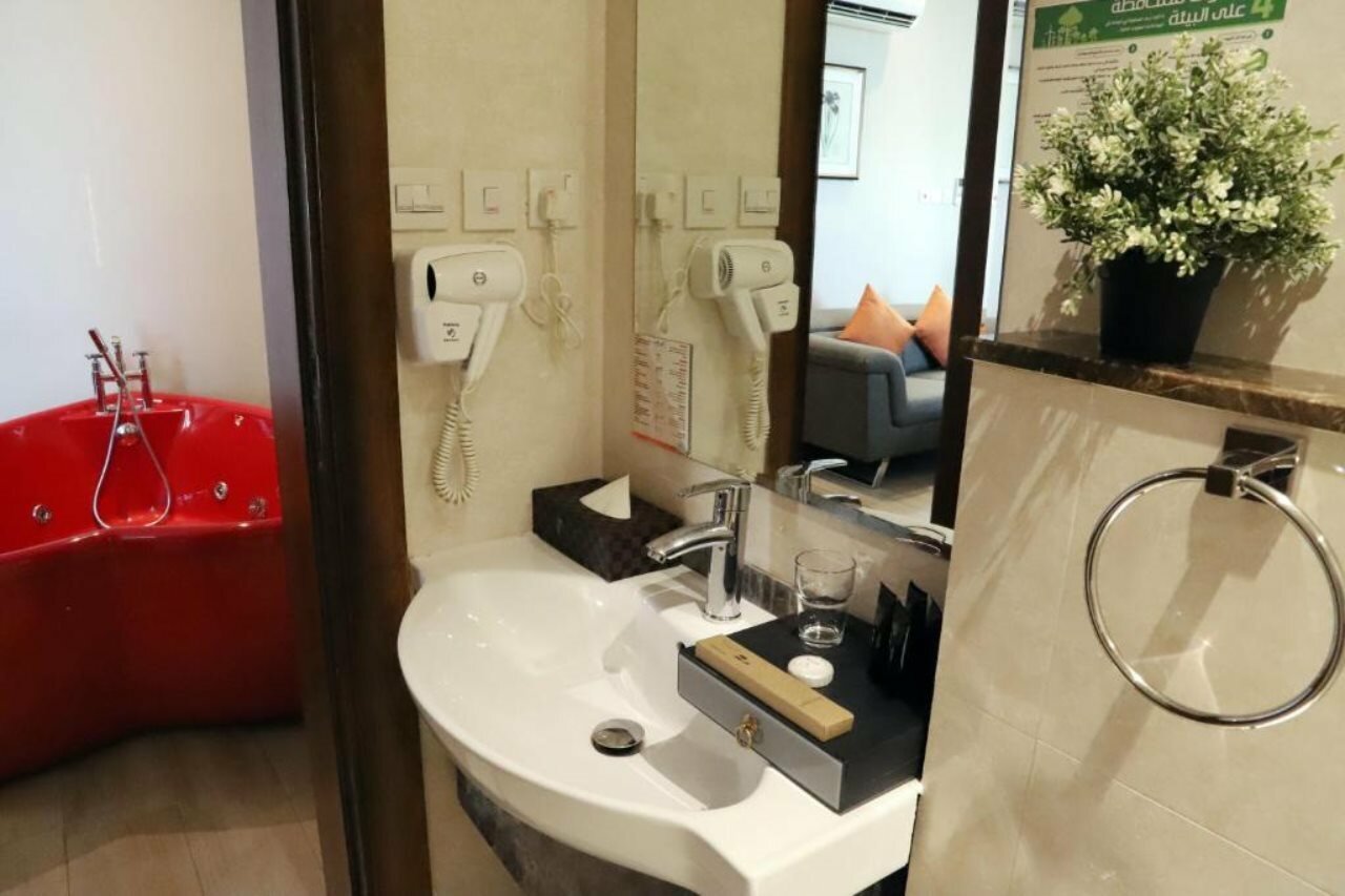 Фото Banan Hotel Suite