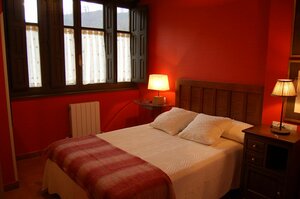 Hotel Alto Sella (Comunidad Autónoma de Asturias, Asturias, Calle Corigos), hotel