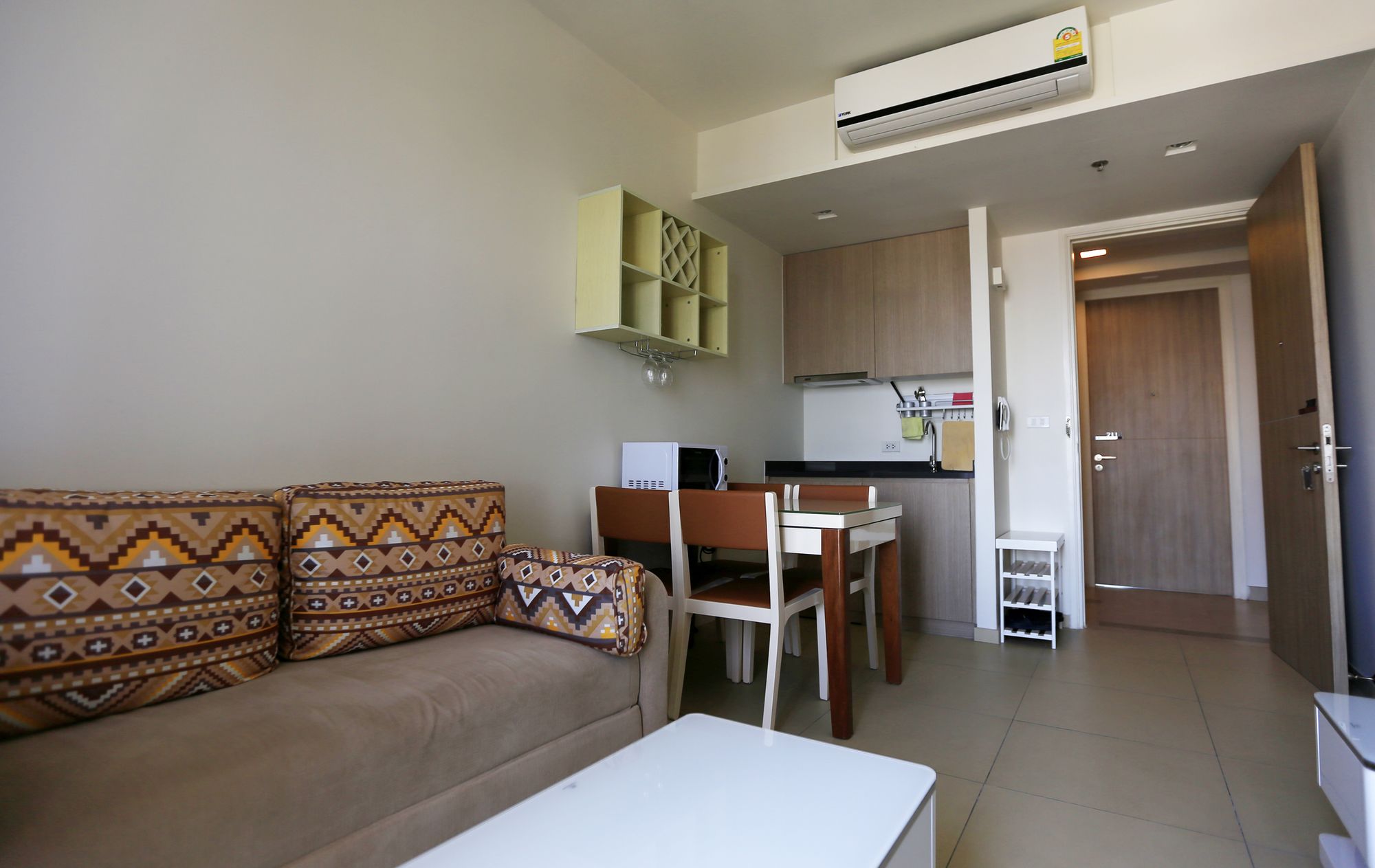 Фото Unixx Condominiums by Win 99 Group