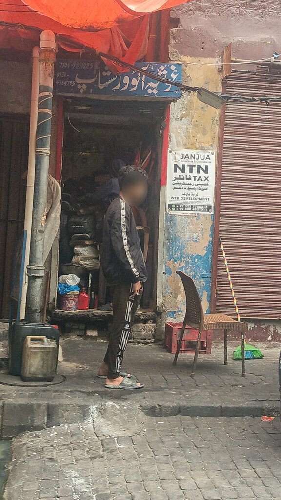 Car service, auto repair Gsiya Auto Workshop, Lahore, photo