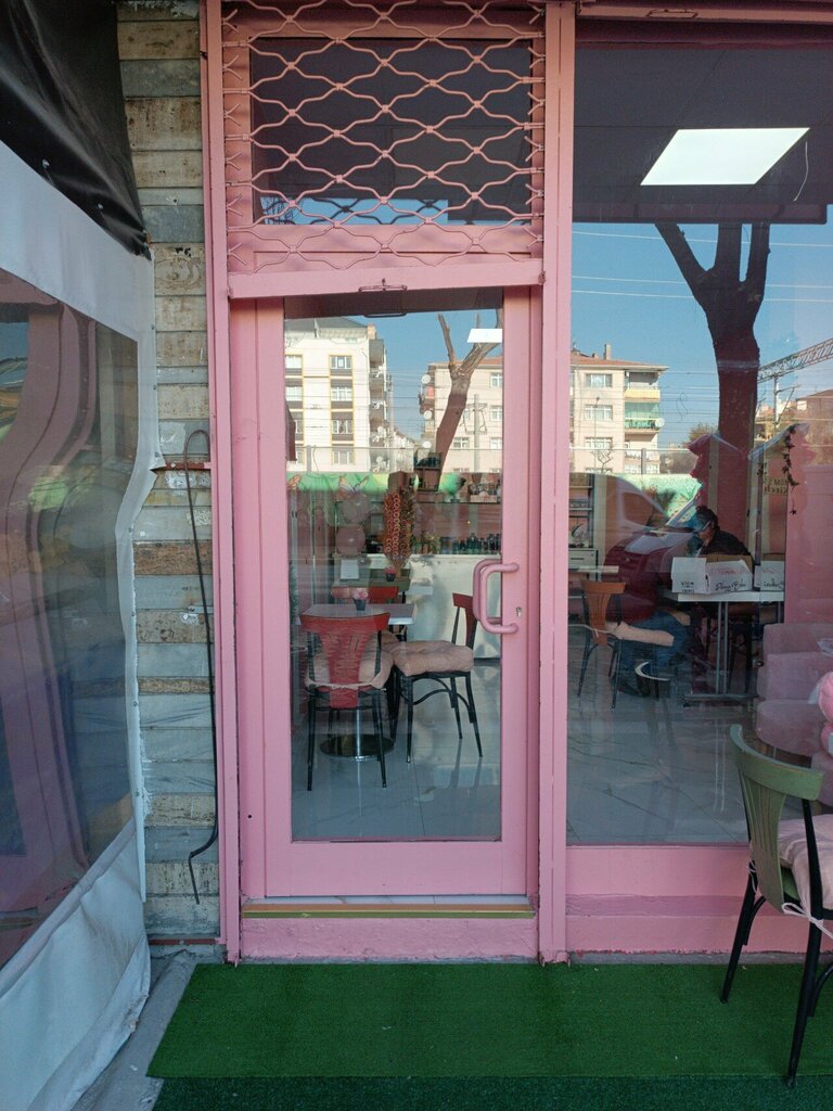 Confectionary Pembe Waffle, Ankara, photo