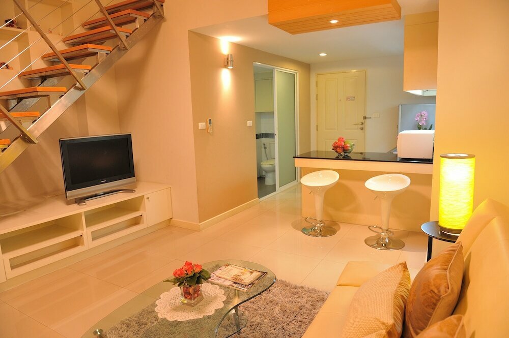 Short-term housing rental Duplex 21 Apartment, Bangkok, photo