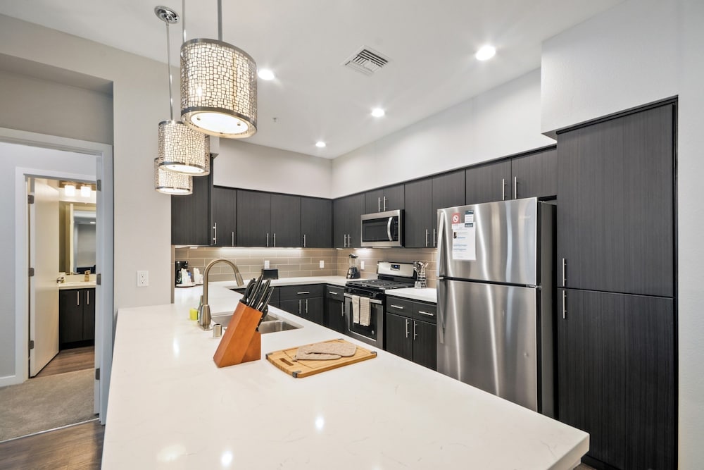 Фото Bluebird Suites near Facebook Hq