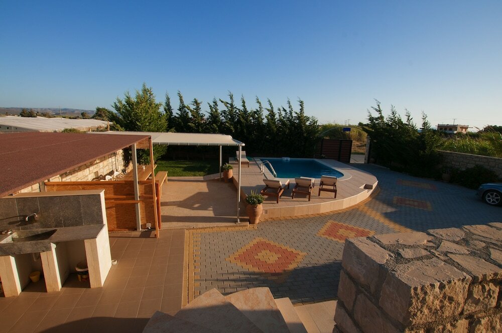 Фото Elpidis Villa