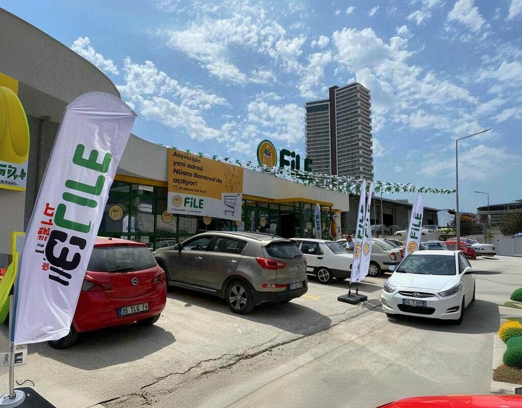 Supermarket File Market, Izmir, photo