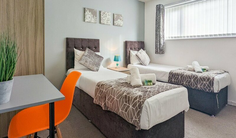 Гостиница Outfield Homes в Питерборо