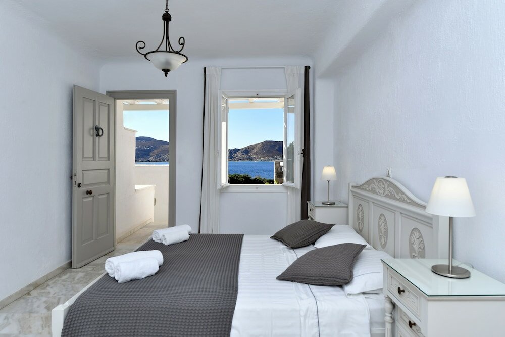 Фото Parian Lithos