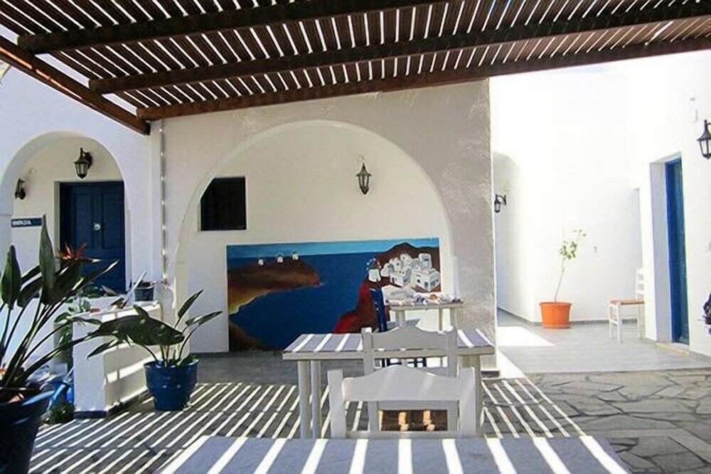 Фото Santorini Breeze