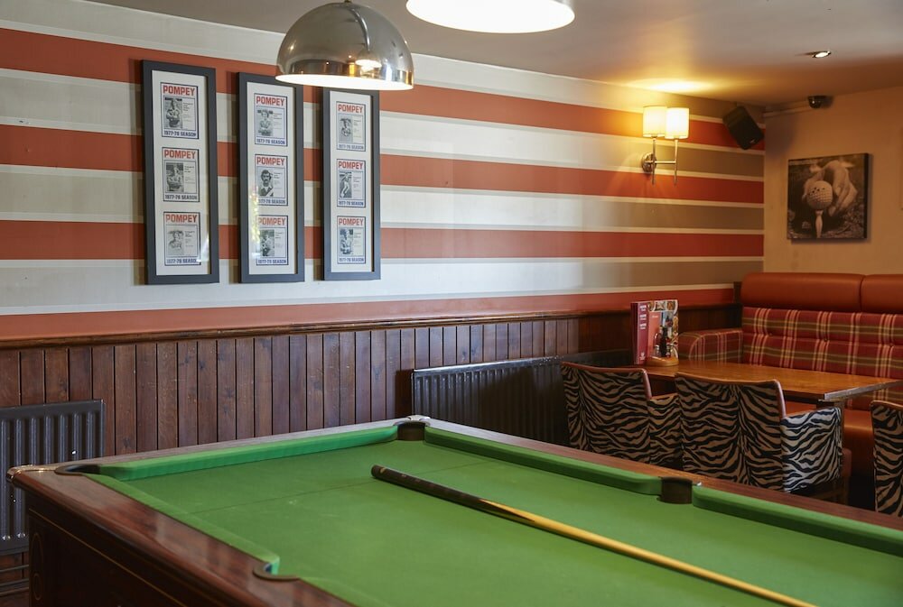 Фото Farmhouse Innlodge by Greene King Inns