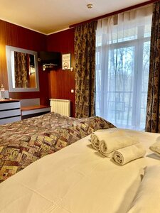 Evraziya-Park Batajsk (Rostov Region, Aksayskiy rayon, M-4 Don, 1085-y kilometr), hotel