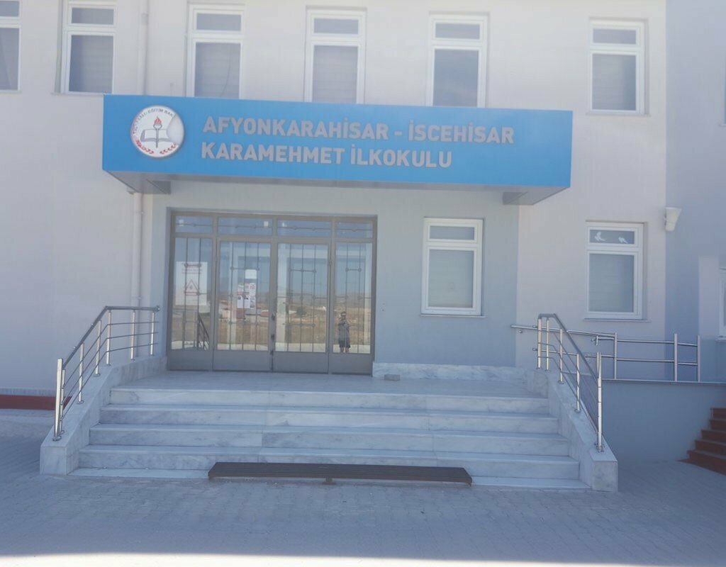 Primary school Iscehisar Karamehmet Primary School, Iscehisar, photo