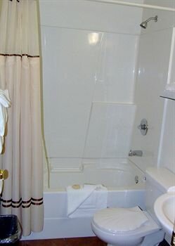 Гостиница Yukon Inn в Уайтхорс