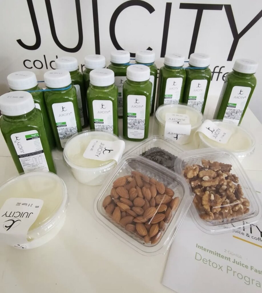 Soft drinks bar Juicity, Istanbul, photo