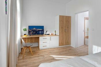 Фото DownTtown Suites Jugoslavska