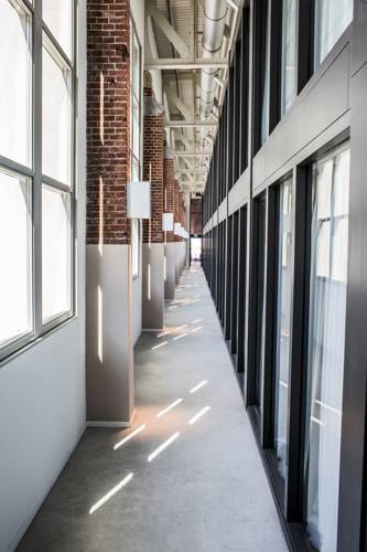 Фото Hotel De Hallen