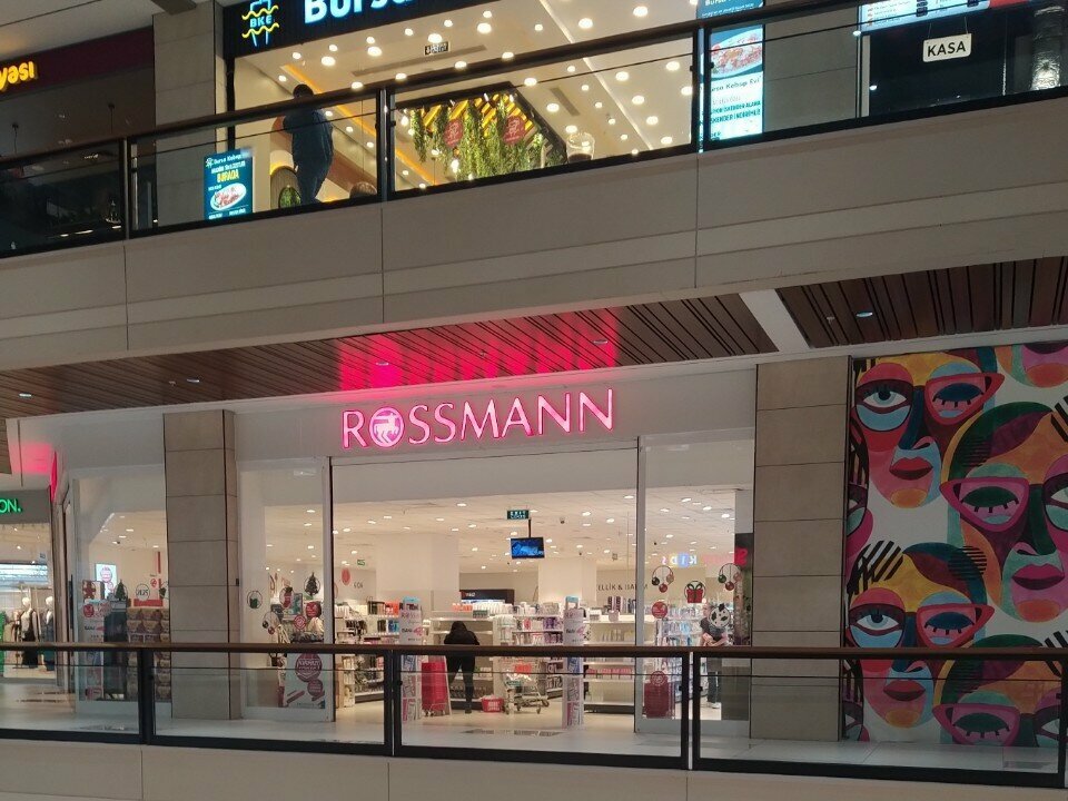 Perfume and cosmetics shop Rossmann, Konya, photo