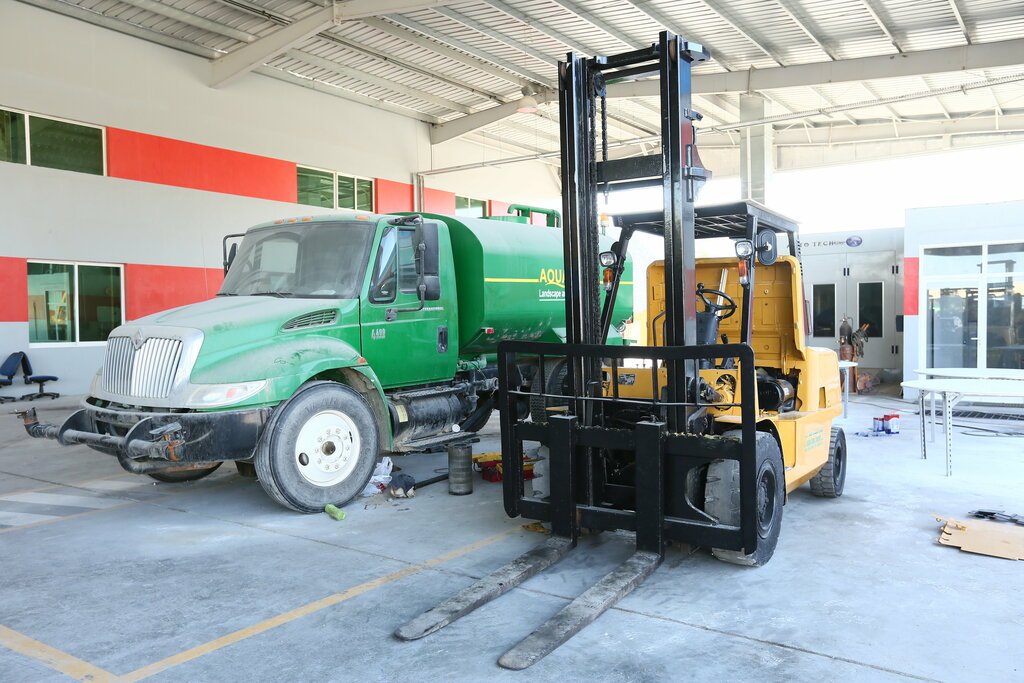 Engine repairs Al Maha Trading, Emirate of Fujairah, photo