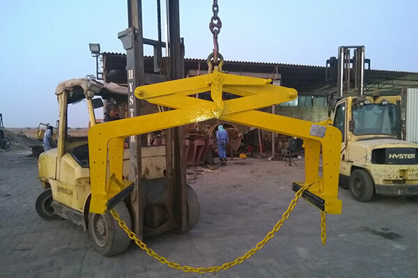 Construction equipment and machinery Team One Steel Engineering, Emirate of Sharjah, photo