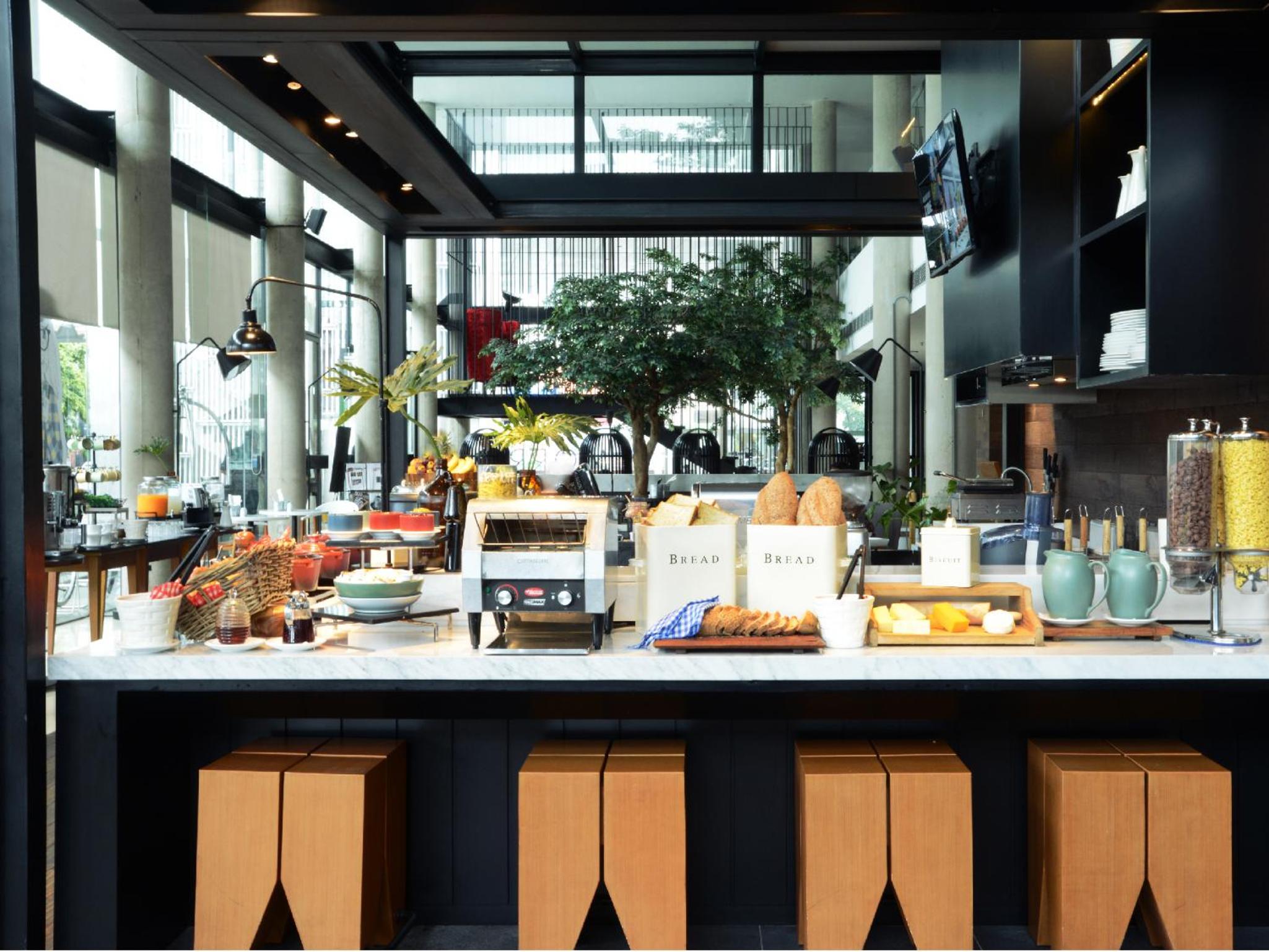 Фото Morrissey Hotel Jakarta