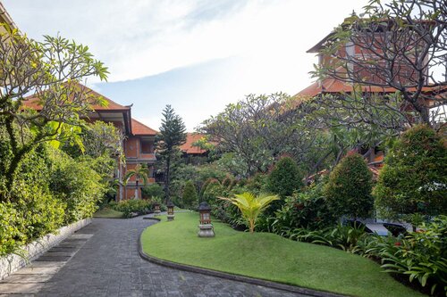 Гостиница Adi Dharma Hotel Kuta