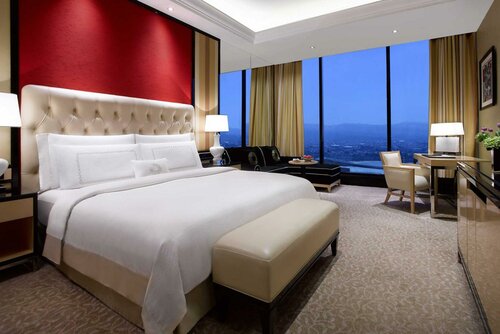 Гостиница The Trans Luxury Hotel в Бандунге