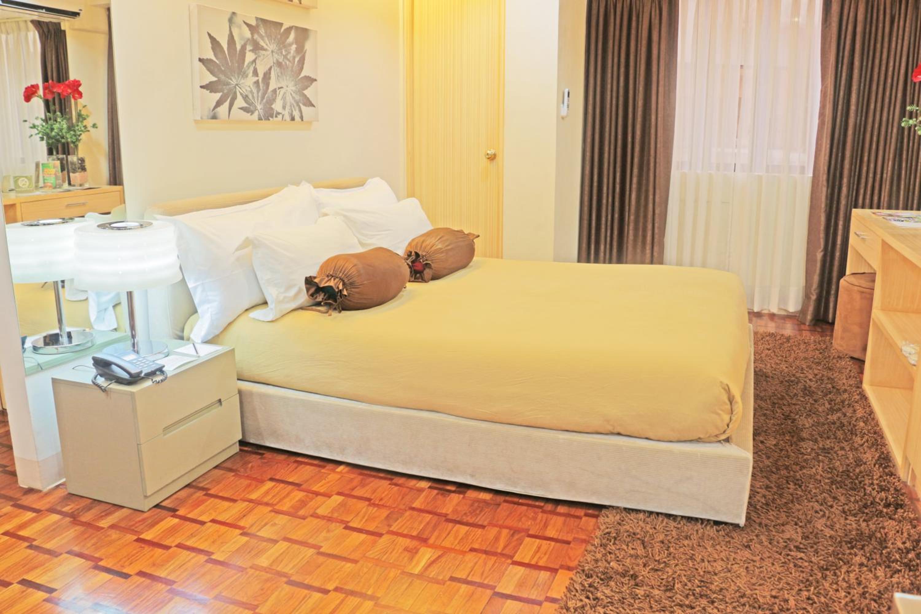 Фото Prince Plaza II Hotel