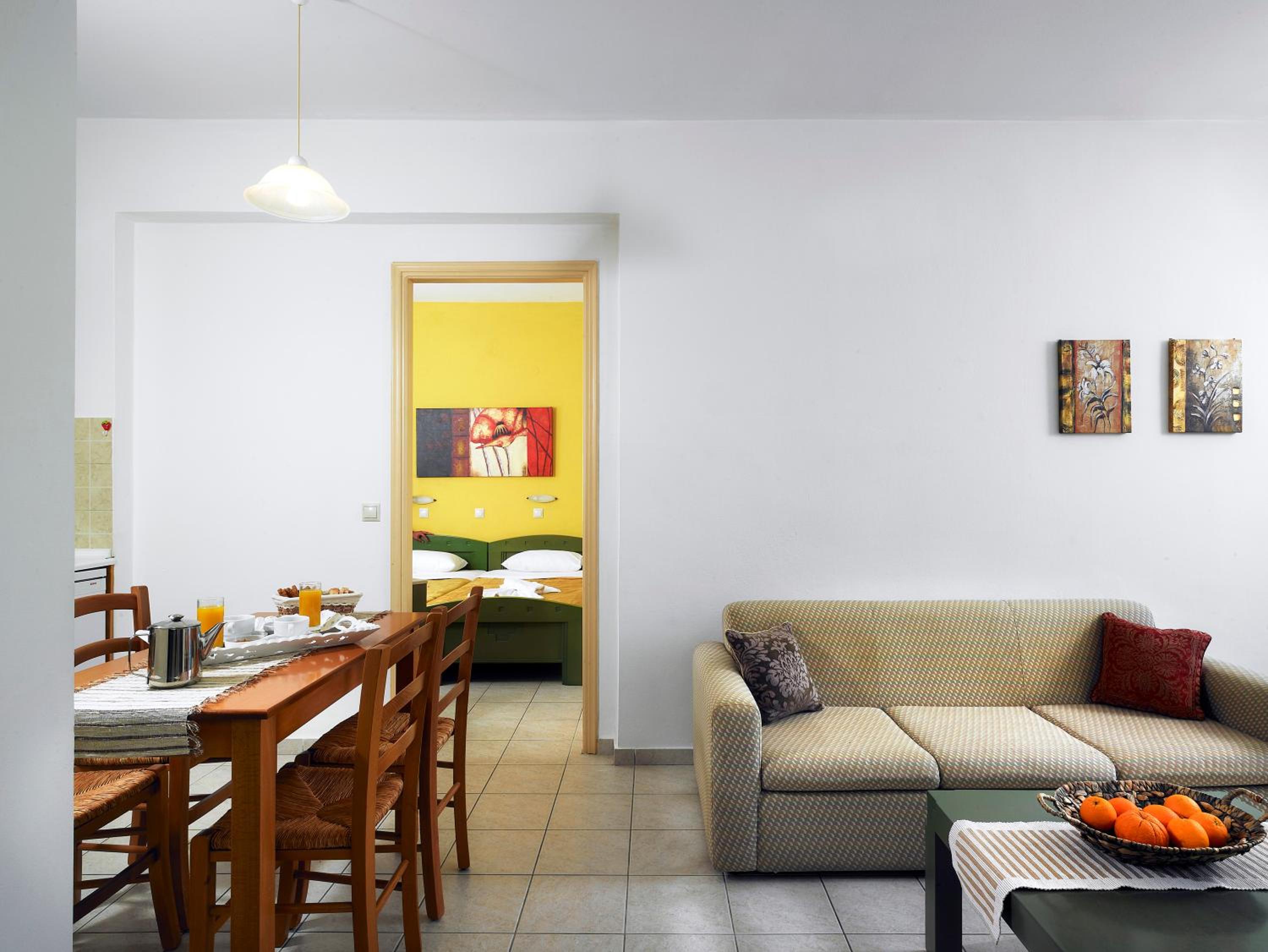 Фото Erivolos Hotel Apartments