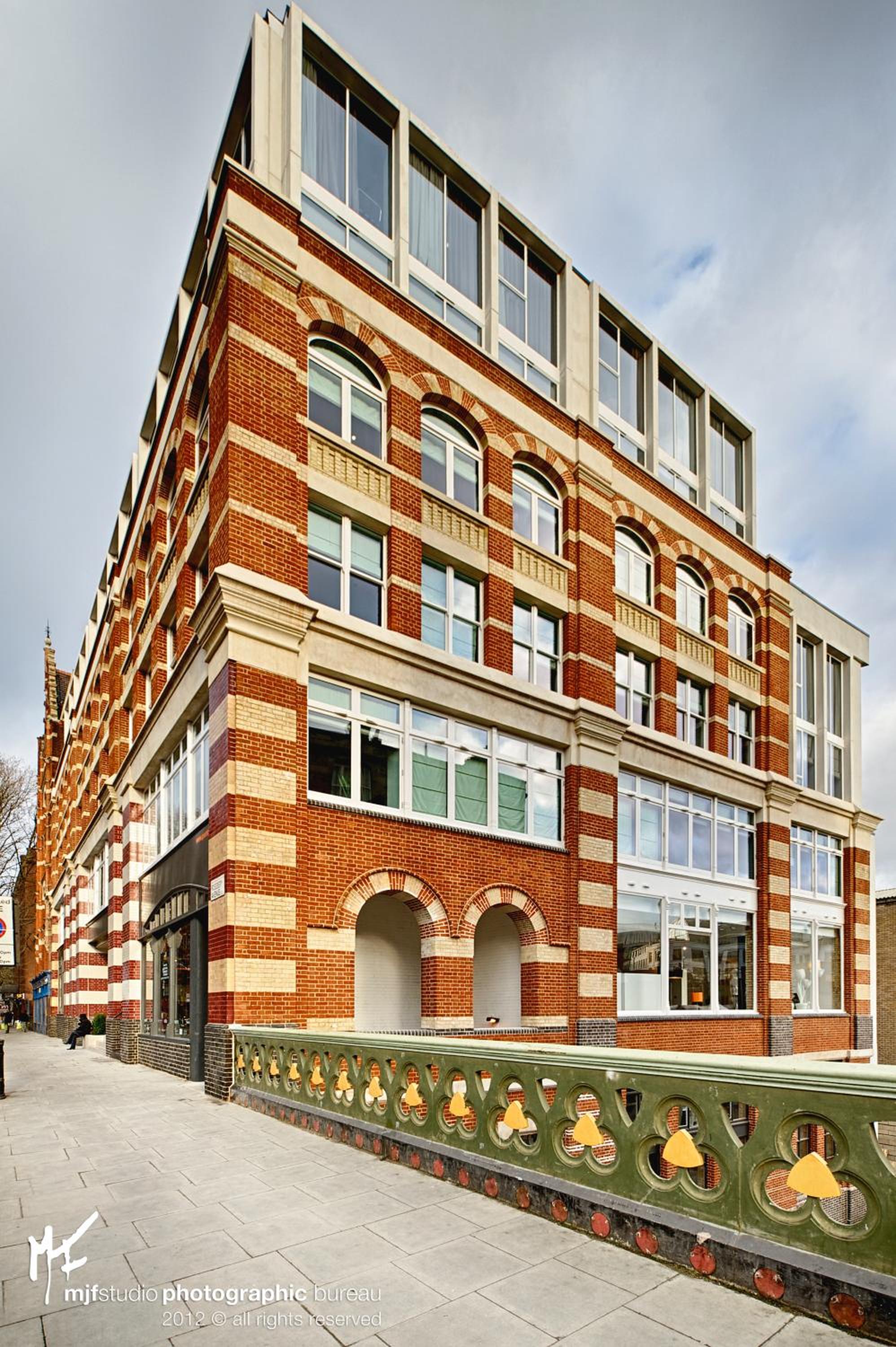 Фото The Rosebery by Supercity Aparthotels