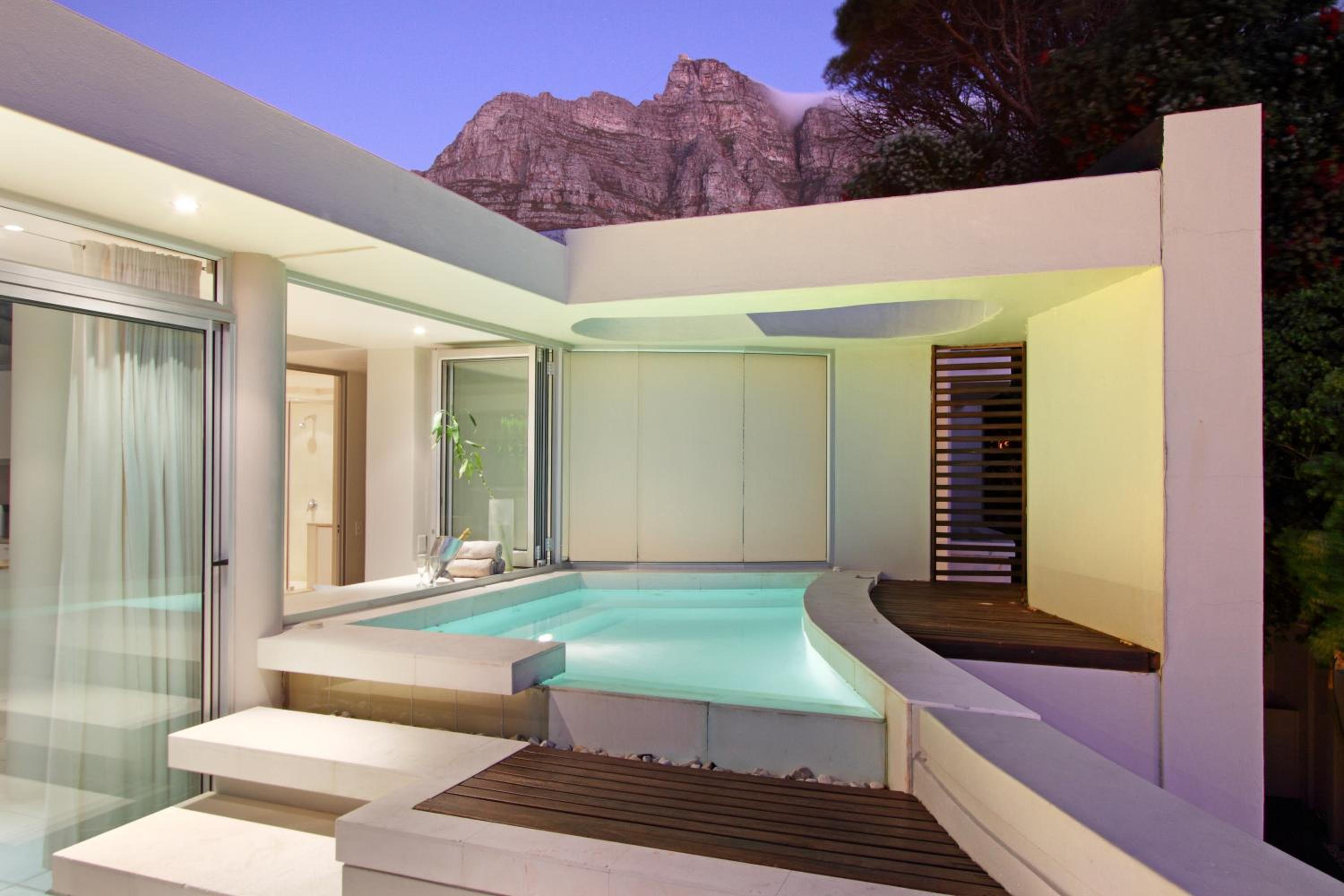 Фото Lion's View