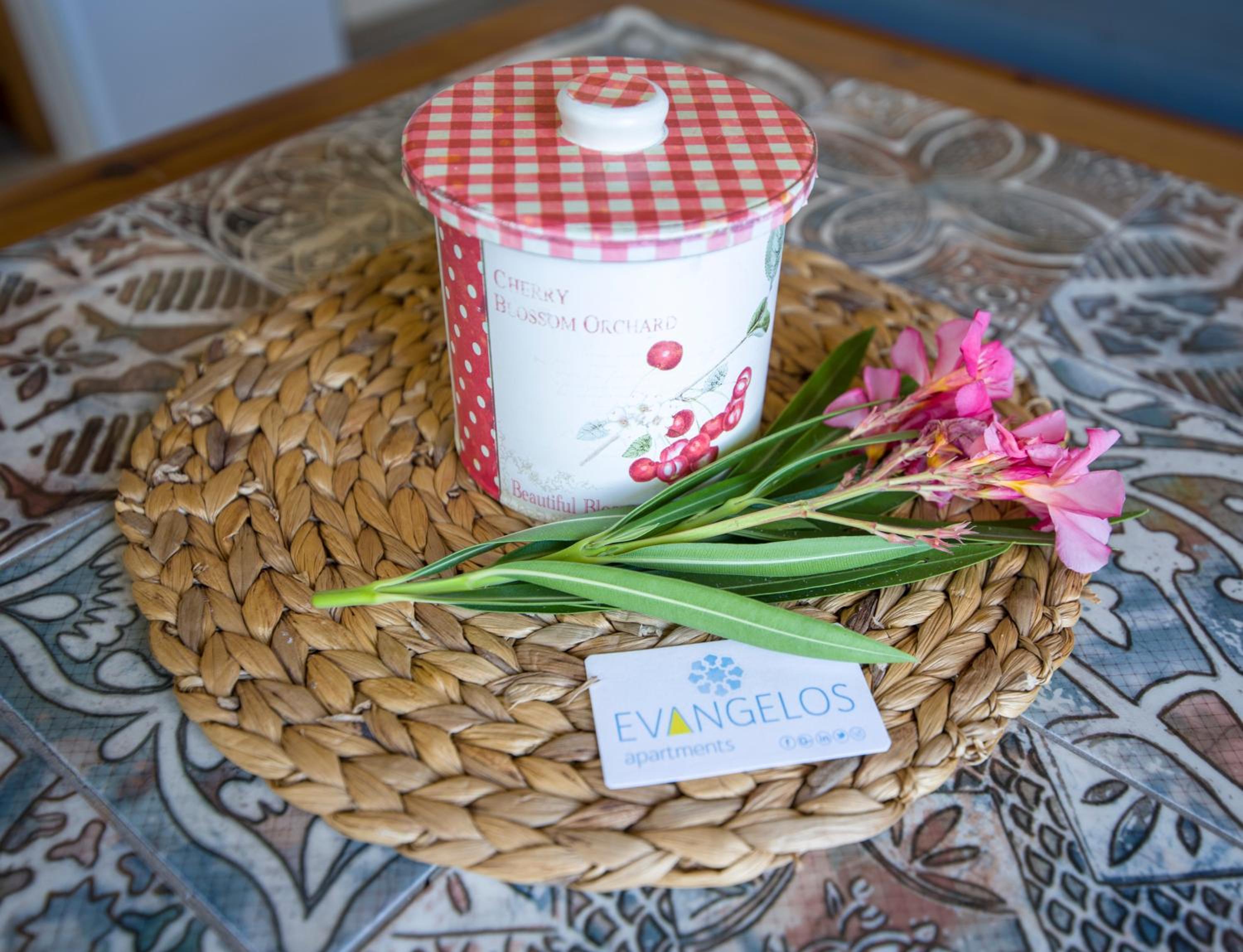 Фото Evangelos Apartments