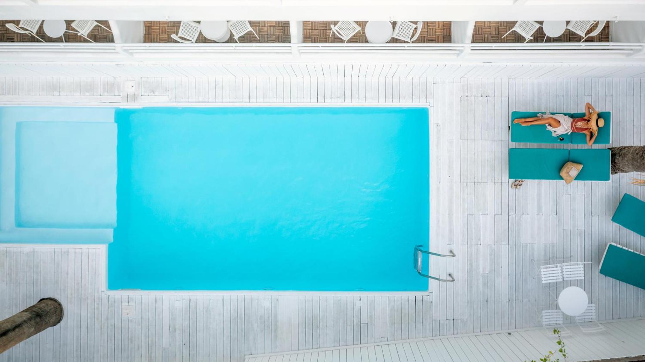 Фото Azure Mare Hotel