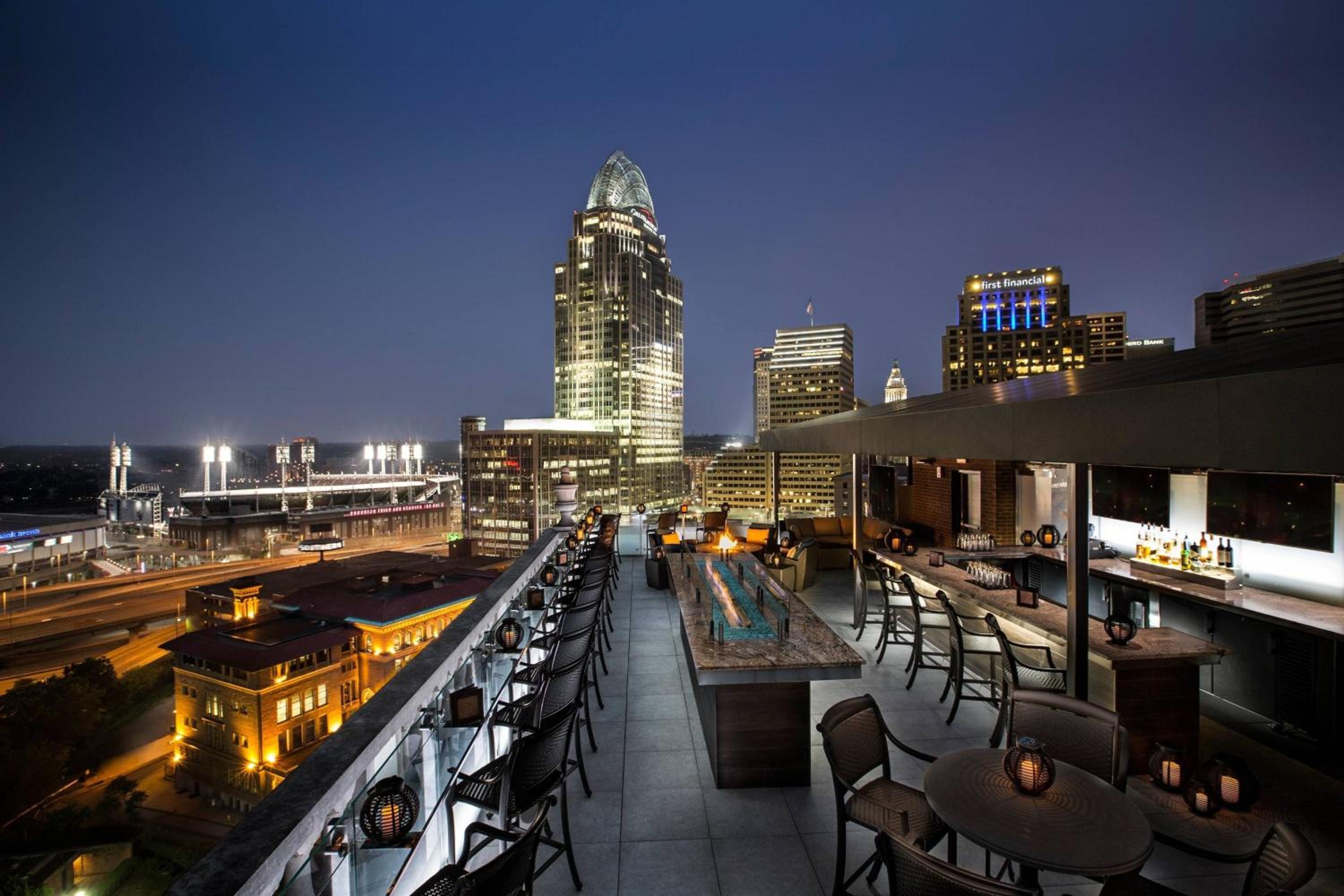 Фото Residence Inn by Marriott Cincinnati Downtown/The Phelps