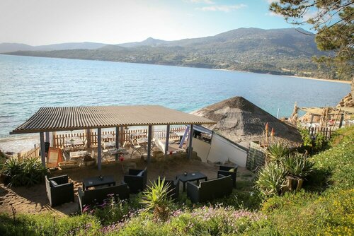 Гостиница Hôtel Roc e Mare в Сартене