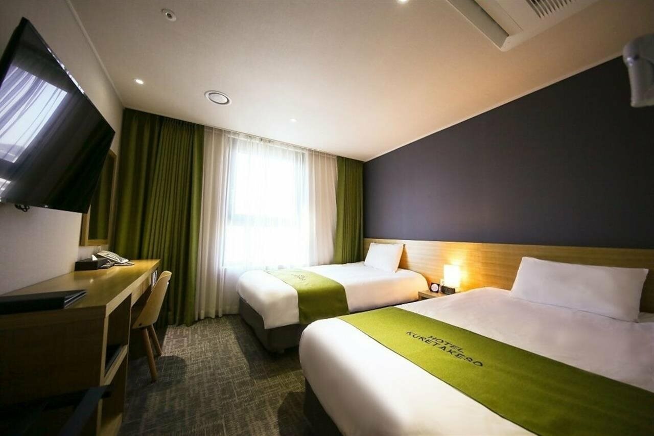 Фото отеля 2