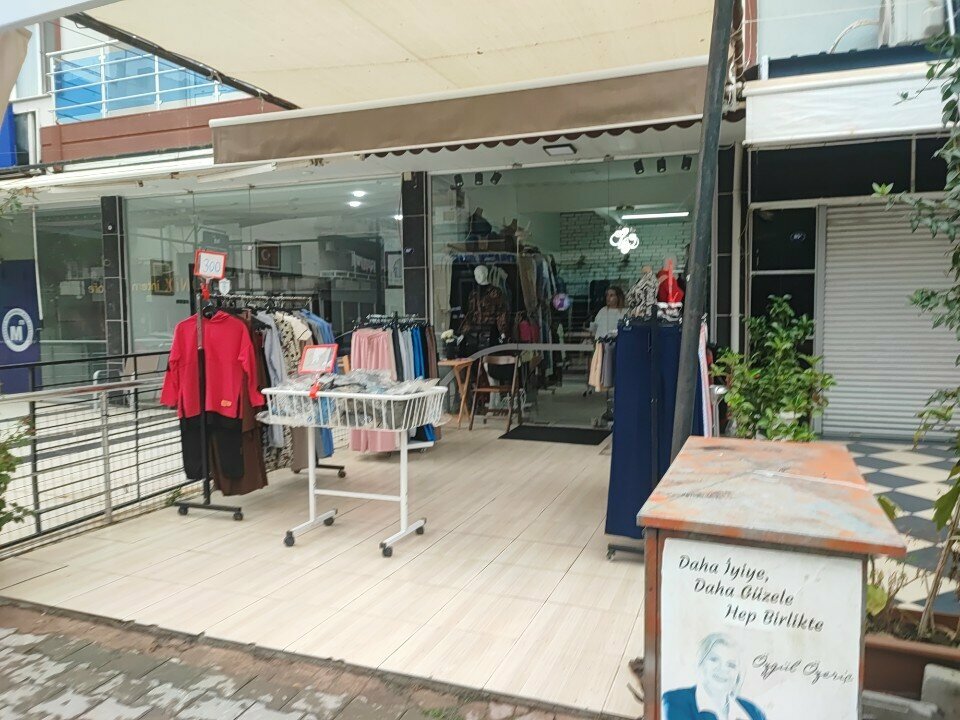 Clothing store Tuba Toptas, Izmir, photo