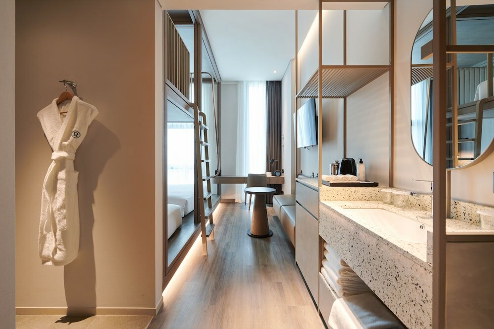 Фото Nine Tree Premier Rokaus Hotel Seoul Yongsan