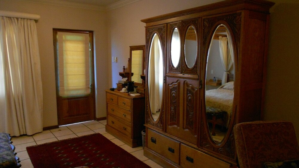 Фото Red Mountain House