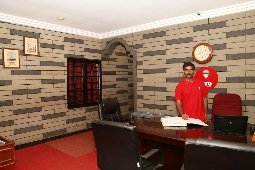 Фото Oyo 2158 Hotel Sn