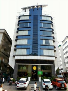 Гостиница Pride Biznotel Alkapuri